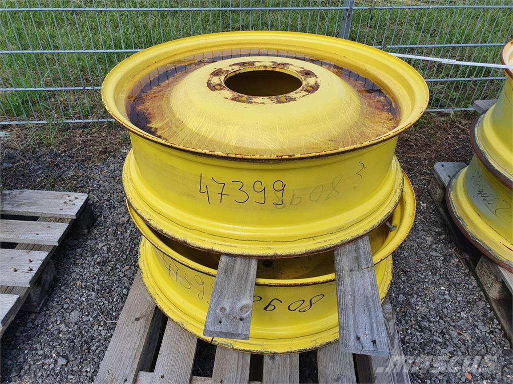 John Deere W10x32 x2 Festfelge Žemės ūkis - Kita
