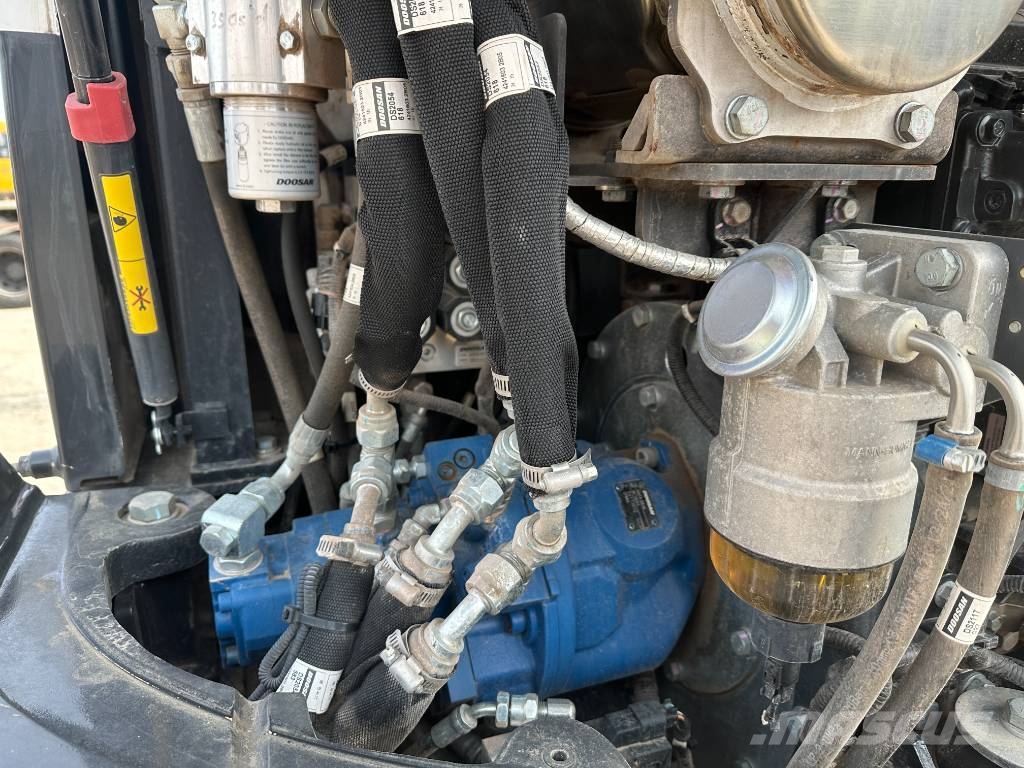 Bobcat E 57 W Mobilbagger / AC / 41.000 EUR Колісні екскаватори