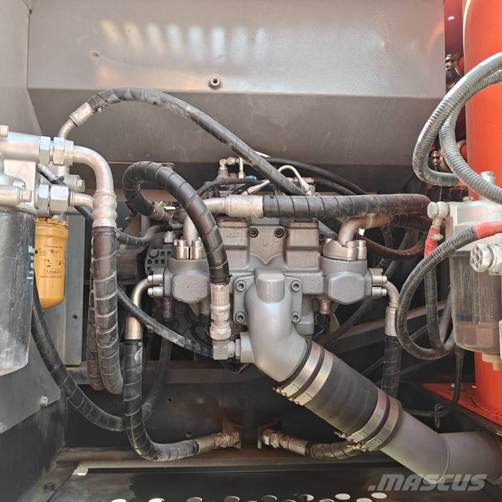 日立 240-3 履帶式 挖土機/掘鑿機/挖掘機