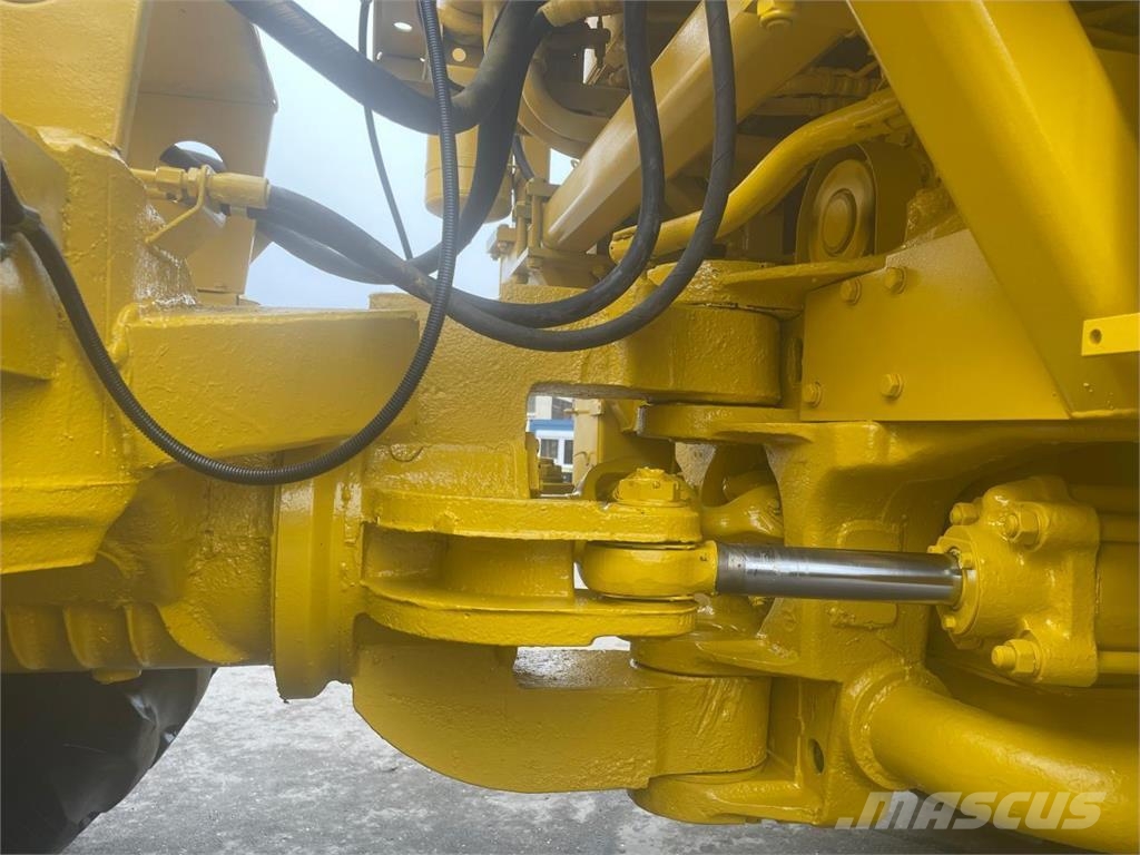 Kirovets K 701 V12 Traktorit