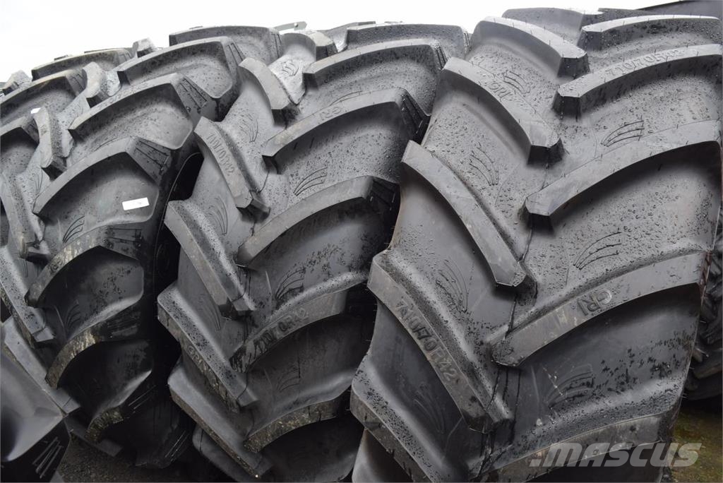 710/70R42 Ελαστικά και ζάντες