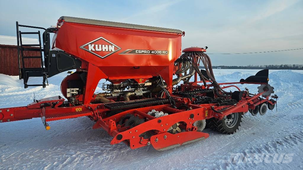 Kuhn ESPRO 4000 RC Mechanické sejačky