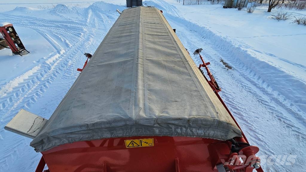 Kuhn ESPRO 4000 RC Mechanické sejačky
