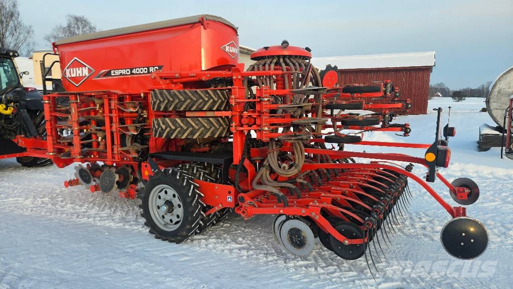 Kuhn ESPRO 4000 RC Mechanické sejačky