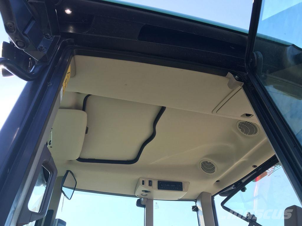 John Deere 6110 M AUTOPOWER الجرارات