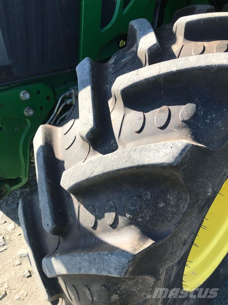 John Deere 6110 M AUTOPOWER Traktorer