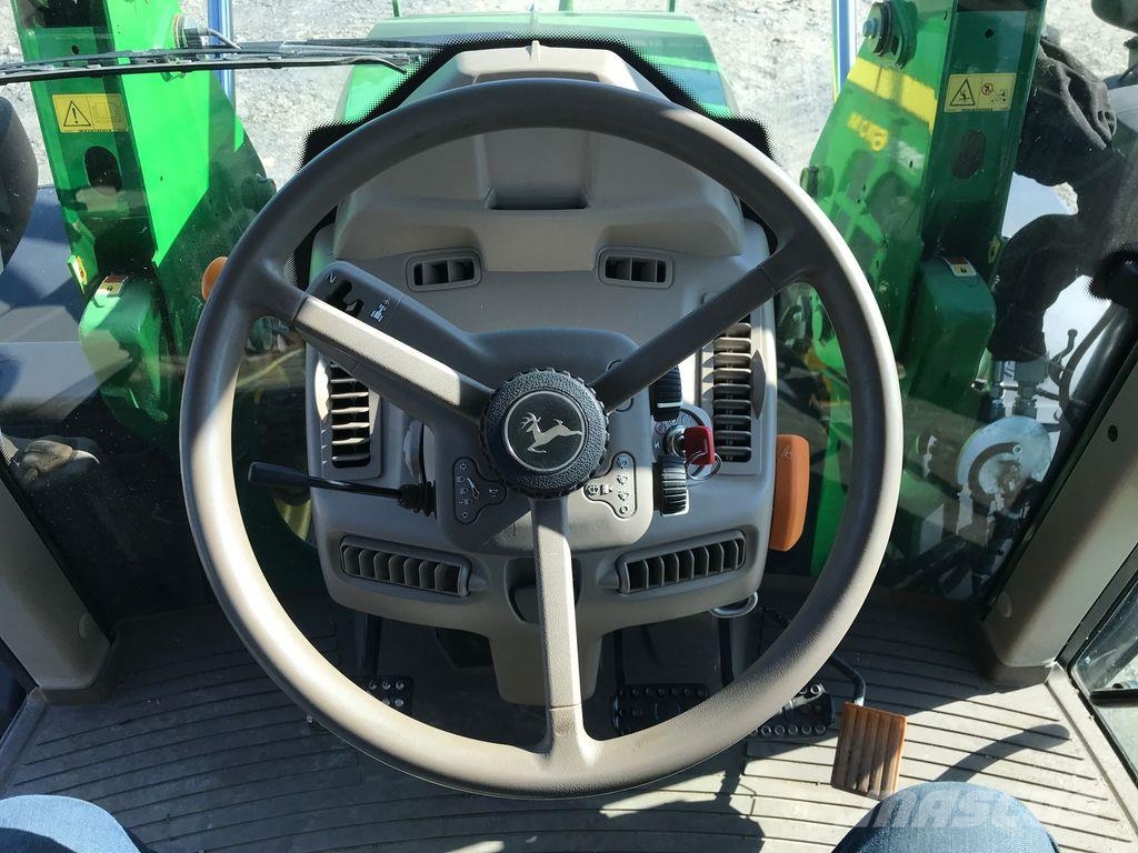 John Deere 6110 M AUTOPOWER الجرارات