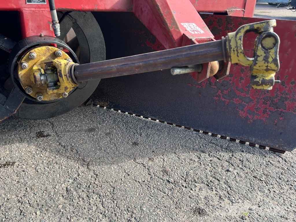 Varila Steel TR 240 lumilinko Snow throwers