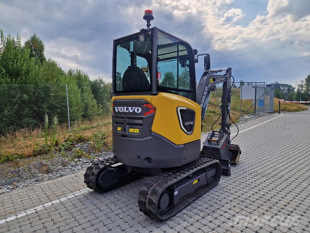 Volvo JECR25D ELECTRIC حفارات صغيرة أقل من 7 طن (حفارات صغيرة)