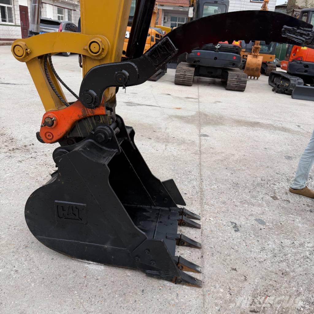 CAT 309 CR حفارات زحافة