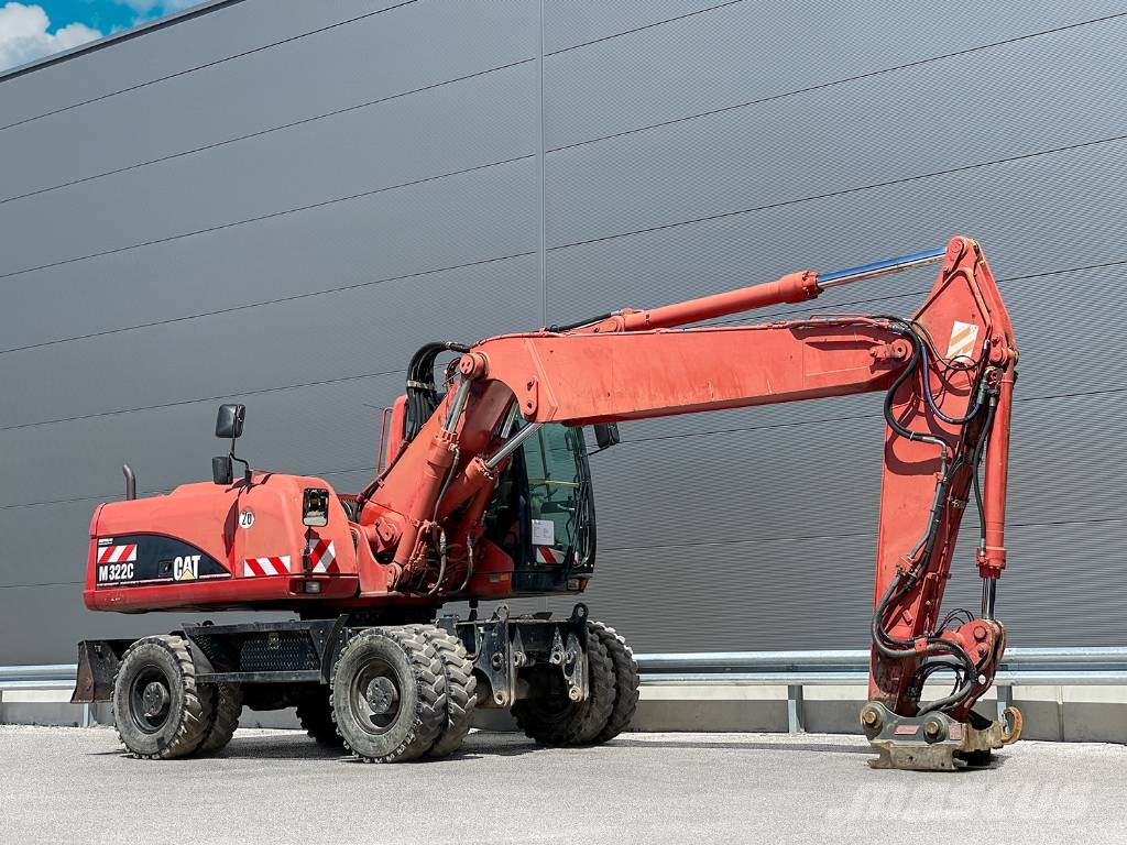 CAT M322C Bagger Ratasekskavaatorid
