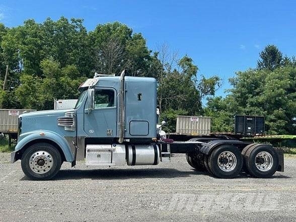 Freightliner 122SD Trækkere