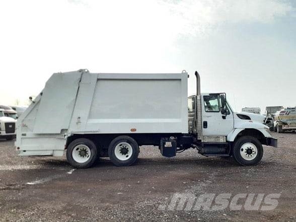 International WORKSTAR 7400 垃圾車