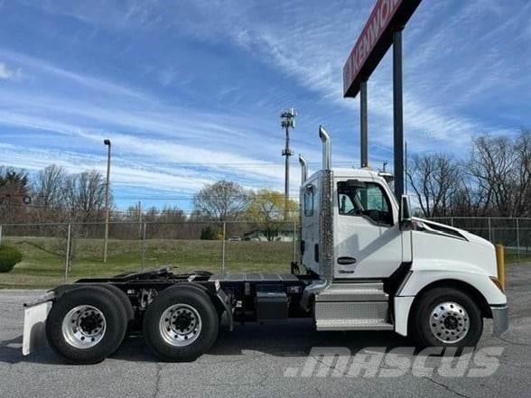 Kenworth T680 Prime Movers