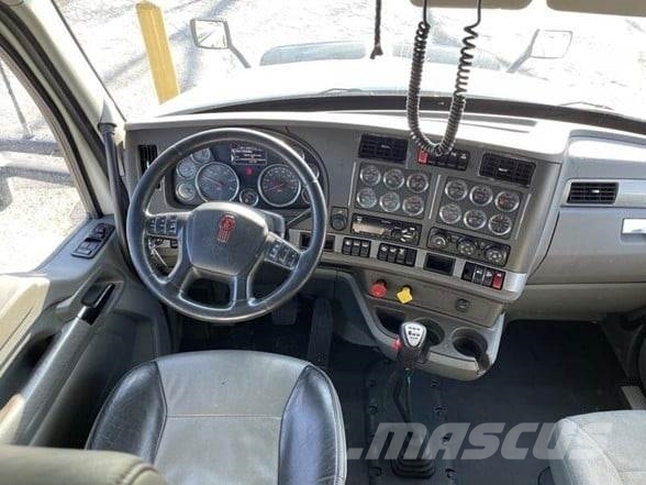 Kenworth T680 트랙터 유닛