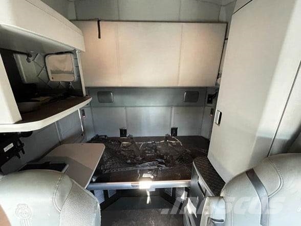 Kenworth T680 트랙터 유닛