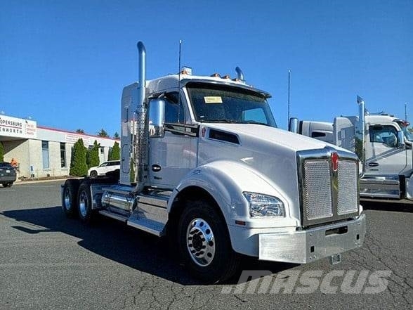 Kenworth T880 Naudoti vilkikai