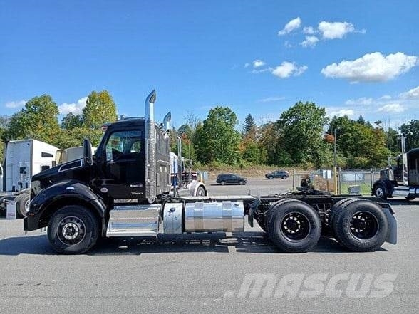 Kenworth T880 Prime Movers