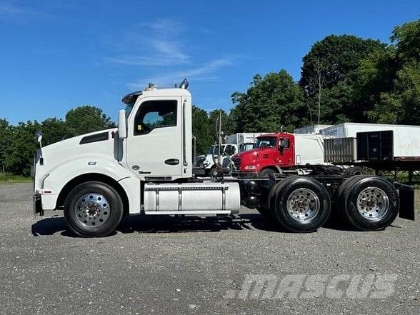 Kenworth T880 Naudoti vilkikai