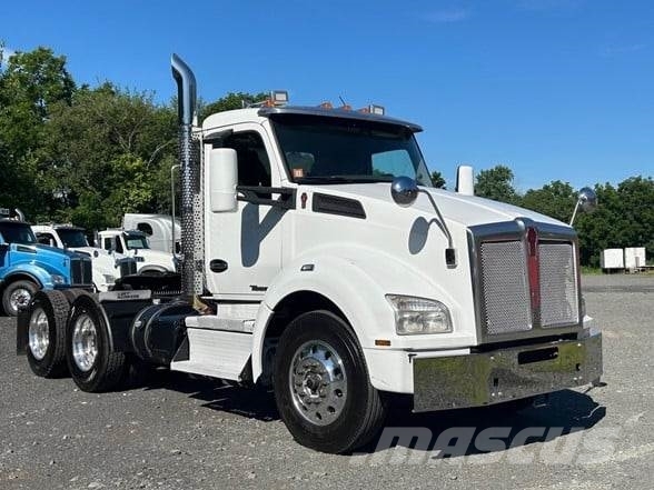 Kenworth T880 Naudoti vilkikai
