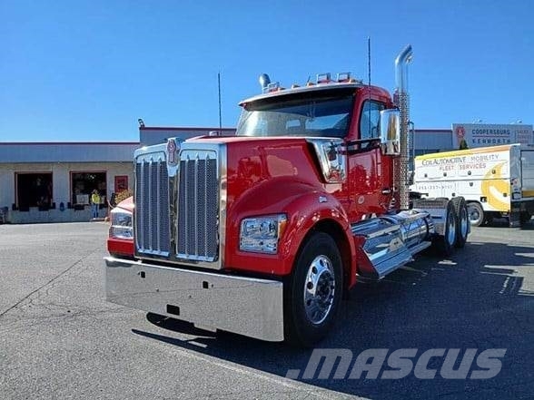 Kenworth W990 وحدات الجر
