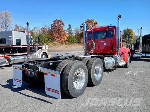 Kenworth W990 وحدات الجر