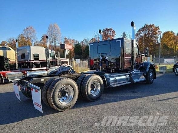 Kenworth W990 وحدات الجر