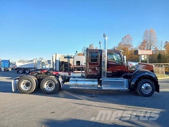 Kenworth W990 وحدات الجر