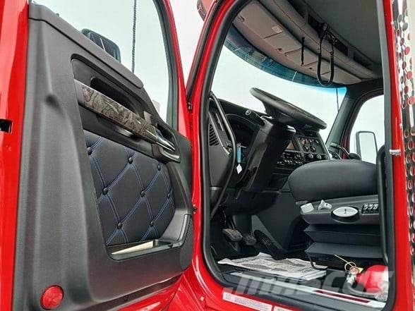Kenworth W990 وحدات الجر