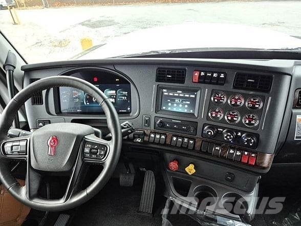 Kenworth W990 وحدات الجر