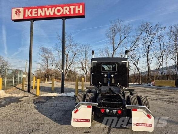 Kenworth W990 وحدات الجر
