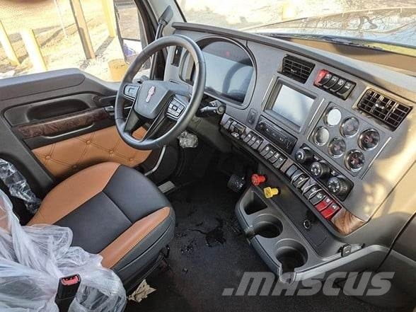 Kenworth W990 وحدات الجر