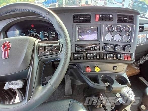 Kenworth W990 وحدات الجر