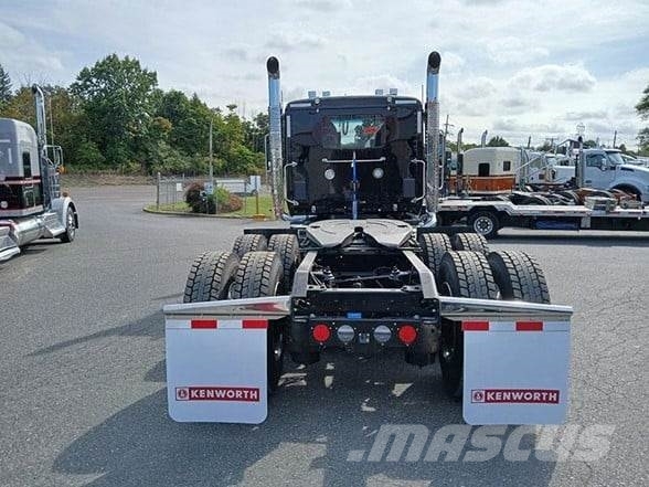 Kenworth W990 وحدات الجر