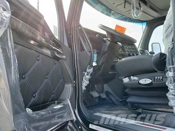 Kenworth W990 وحدات الجر