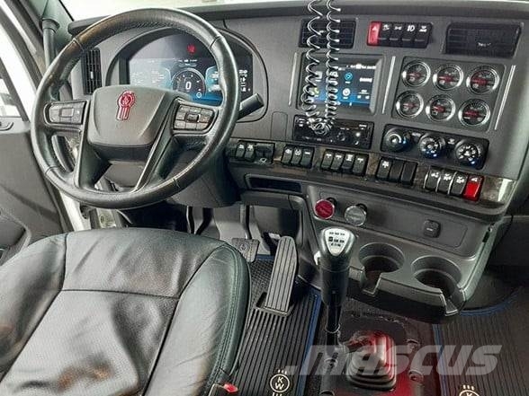 Kenworth W990 وحدات الجر