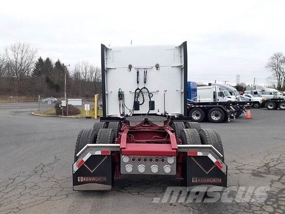 Kenworth W990 وحدات الجر
