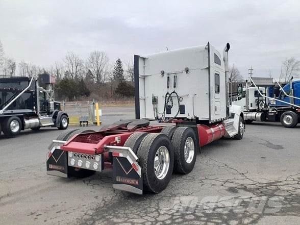 Kenworth W990 وحدات الجر