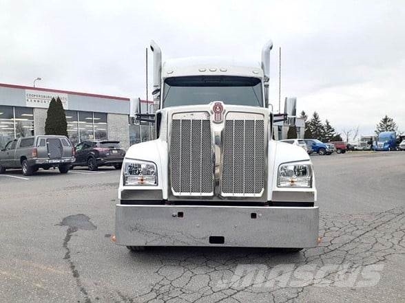 Kenworth W990 وحدات الجر