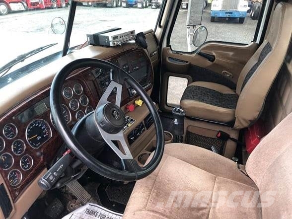 Mack CL733 Vlačilci