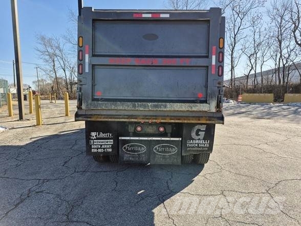 Mack GRANITE 64FR 傾卸式卡車