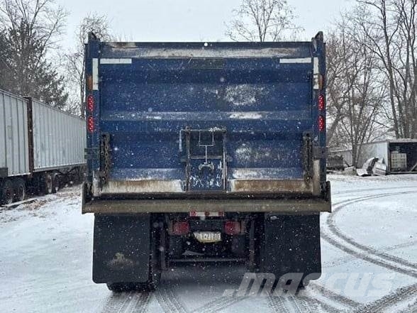 Mack GRANITE 64FR 傾卸式卡車