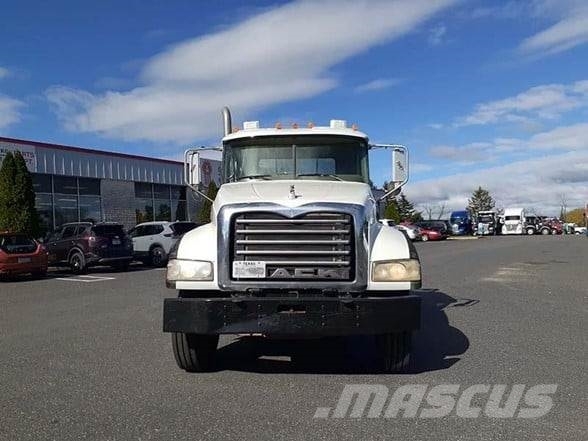 Mack GRANITE CTP713 曳引機組件