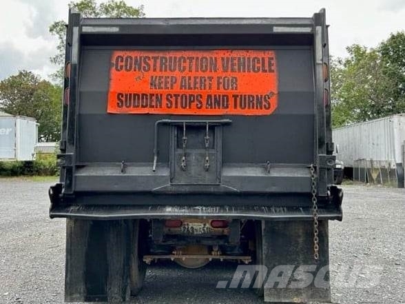 Mack GRANITE GU713 Tipper trucks