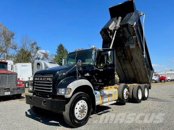 Mack GRANITE GU713 傾卸式卡車