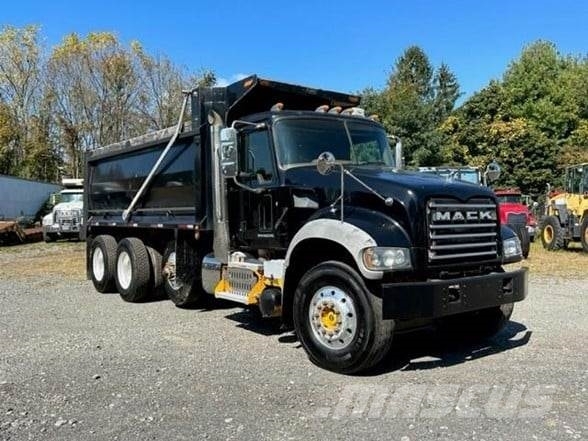 Mack GRANITE GU713 傾卸式卡車