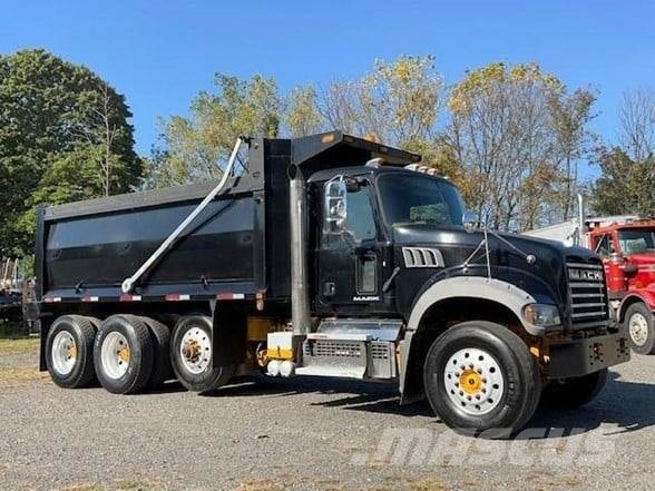 Mack GRANITE GU713 傾卸式卡車