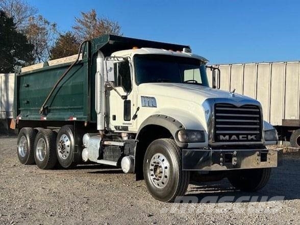 Mack GRANITE GU713 傾卸式卡車