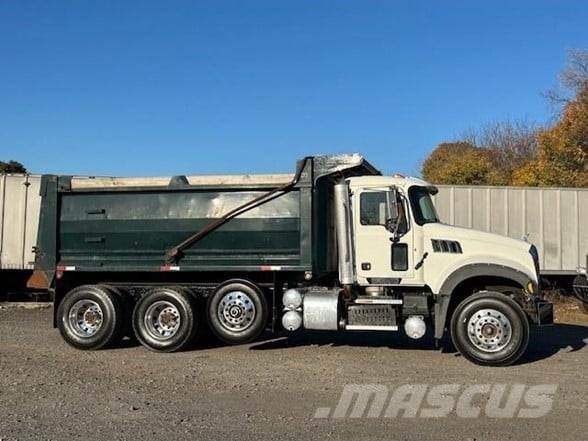 Mack GRANITE GU713 傾卸式卡車