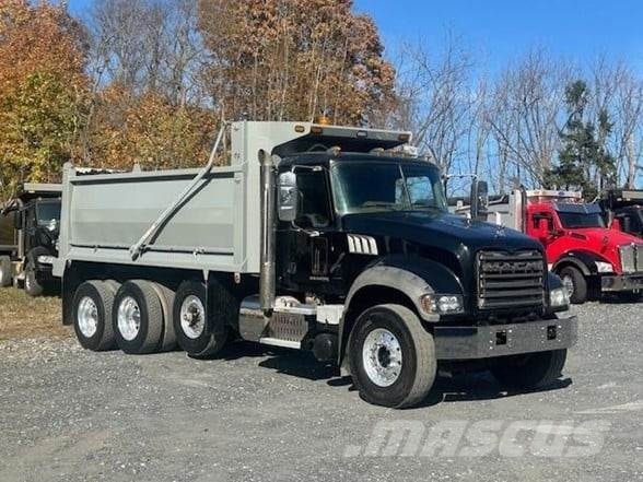 Mack GRANITE GU713 Tipper trucks